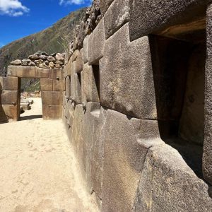 Best of Peru in 4 Days – Sacred Valley & Machu Picchu Tour