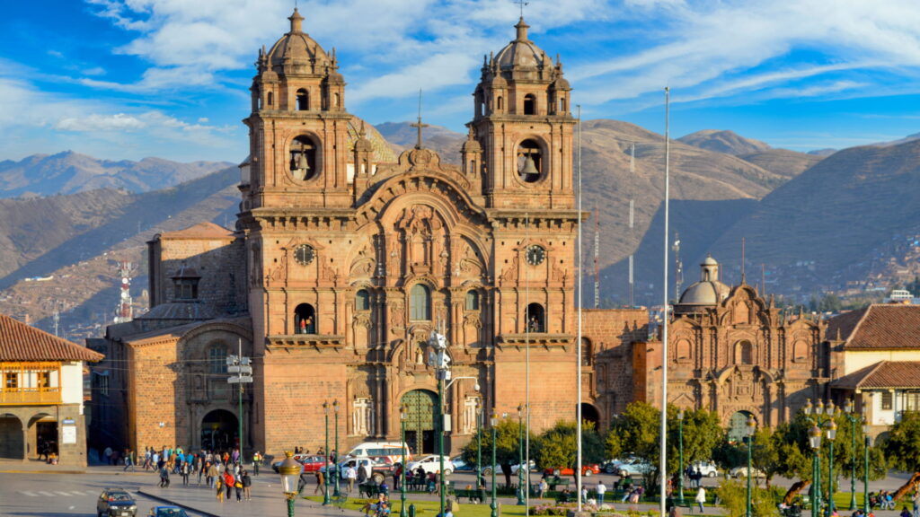 Lo Mejor del Perú en 10 Días – Cusco – Machu Picchu – Lima – Ica